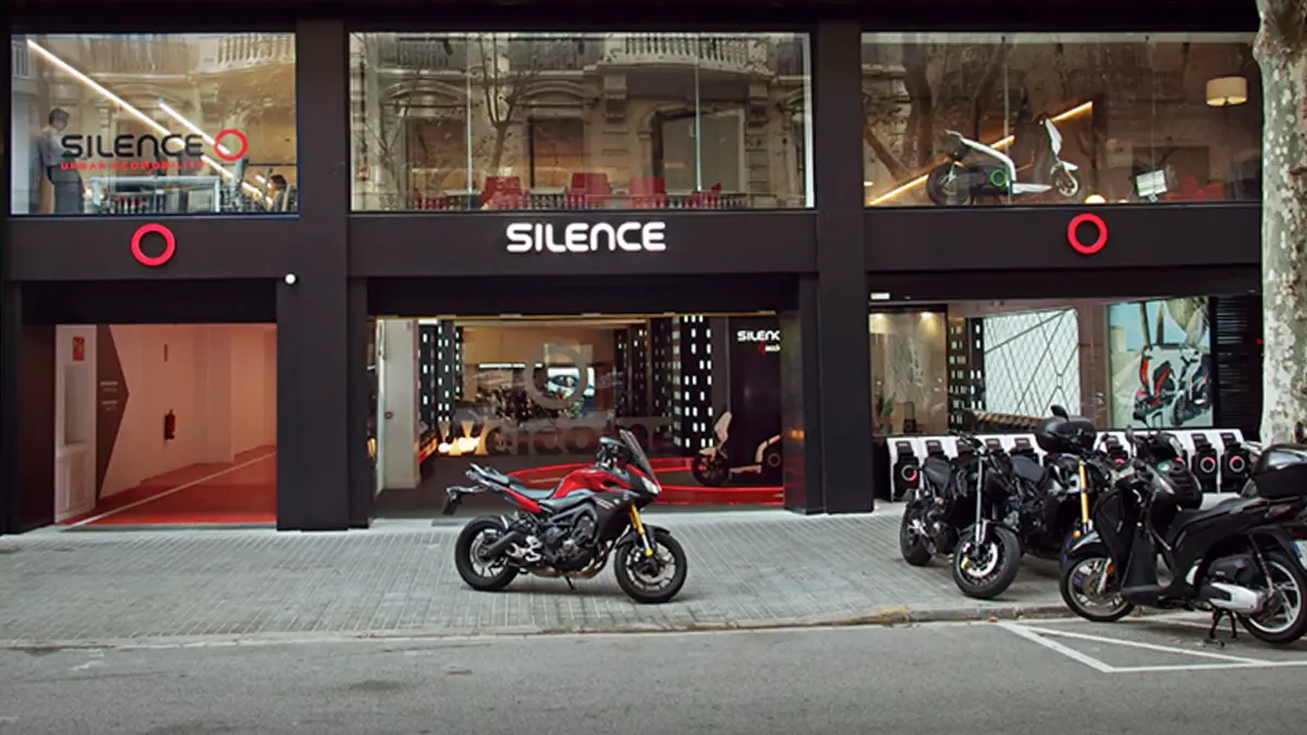 store silence